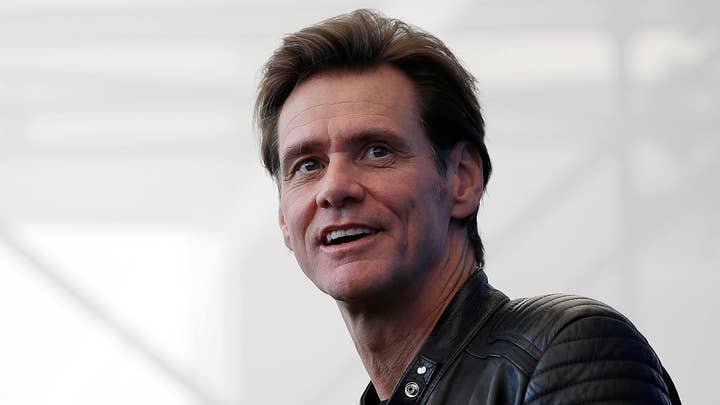 Jim Carrey wants you to unfriend Facebook