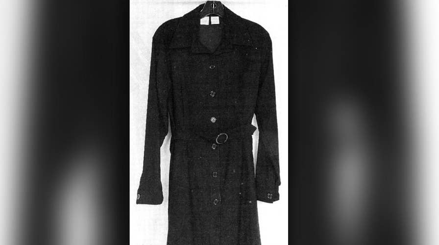 'Scandalous' preview: Blue dress delivered to Starr's office