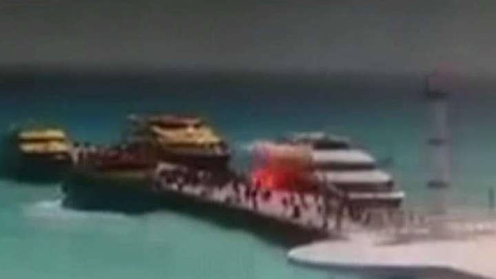 25 hurt in ferry explosion 'fireball' in Mexico