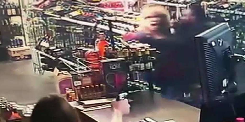 Mother And Daughter Confront Armed Robbery Suspect | Fox News Video