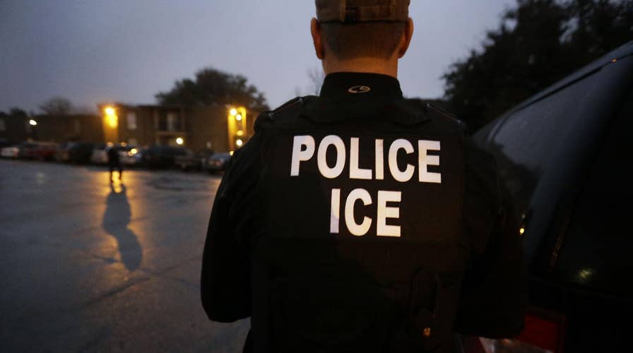 ICE officials say Oakland mayor put lives at risk