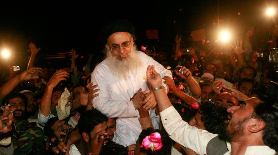Infamous Pakistani cleric keeps Bin Laden library, vows global Sharia