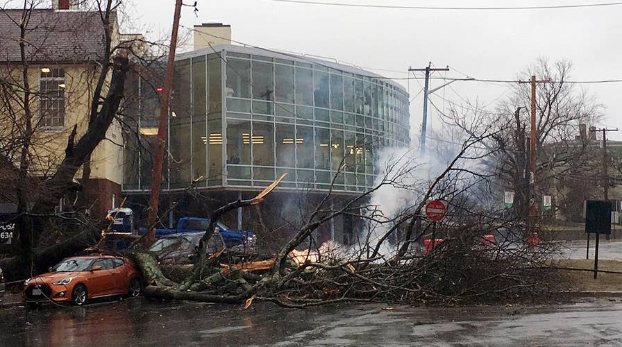 At least five dead after powerful nor'easter