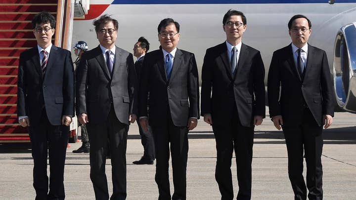 Delegation of South Korean officials heads to Pyongyang