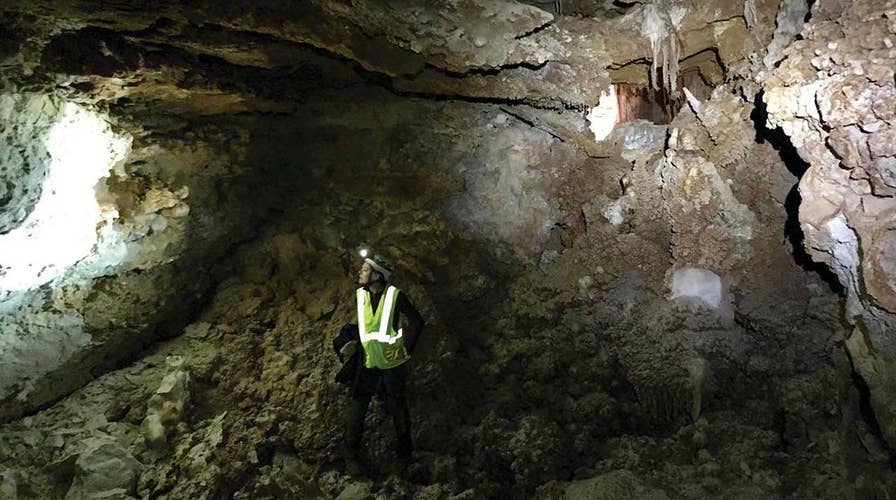 Prehistoric cave draws awe and concern in Texas