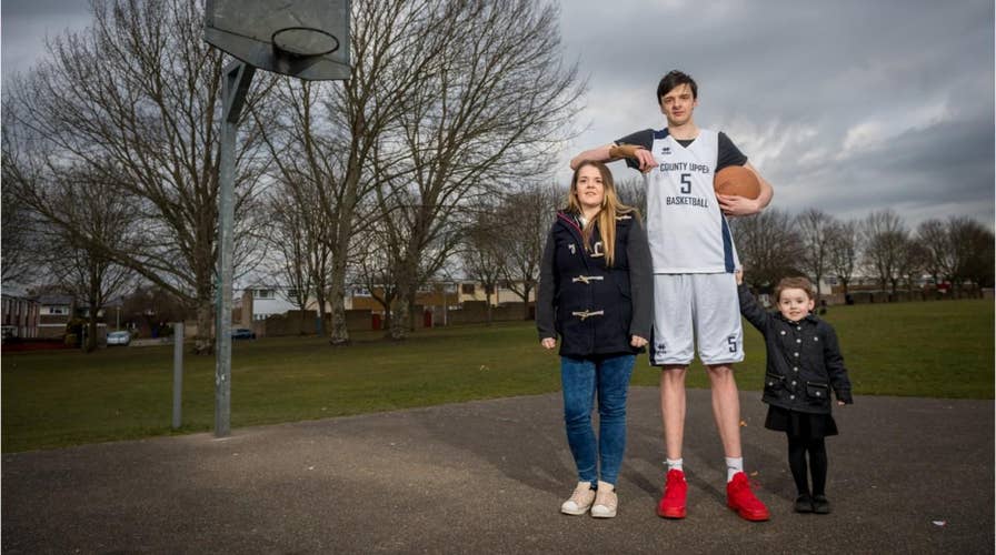Rumeysa Gelgi: The world's tallest woman stands more than 7 feet