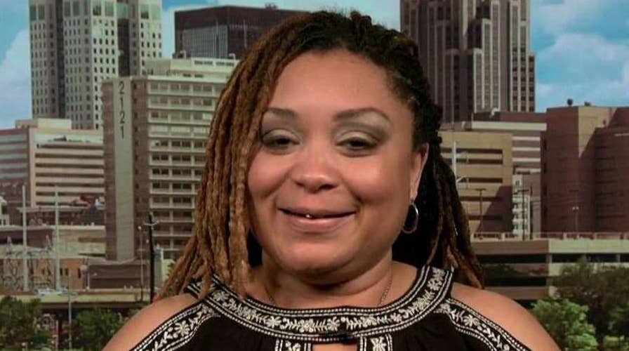 Walmart worker wows with anthem performance