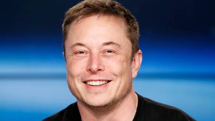 Elon Musk: SpaceX plans to launch rocket to Mars in 2019