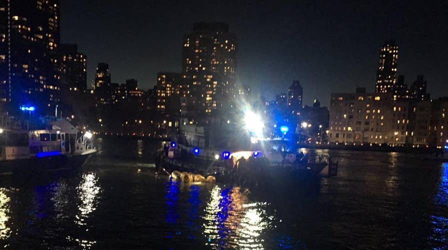 Helicopter crashes New York City, 5 dead 