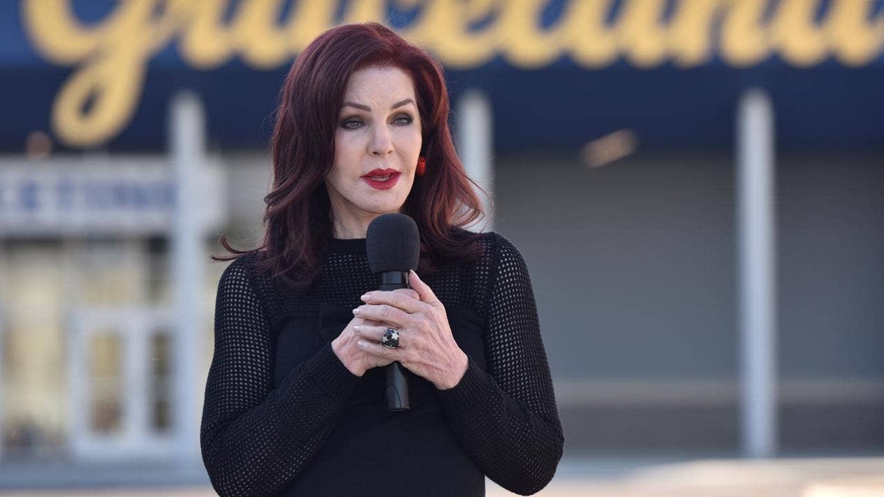 Priscilla Presley opens up about Elvis' final days: We 'didn't see it  coming'