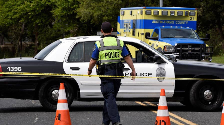 300 federal agents working to stop bomber in Austin, Texas