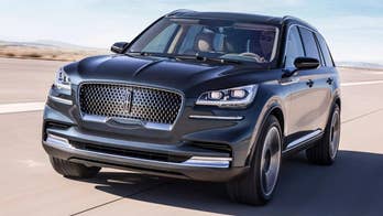New York Auto Show: The Lincoln Aviator SUV returns