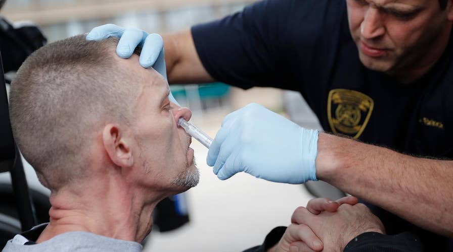 Surgeon general urges public to carry opioid antidote Narcan