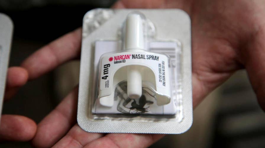 Surgeon General urges public to carry Naloxone
