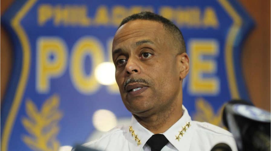 Philadelphia top cop apologizes after Starbucks arrests