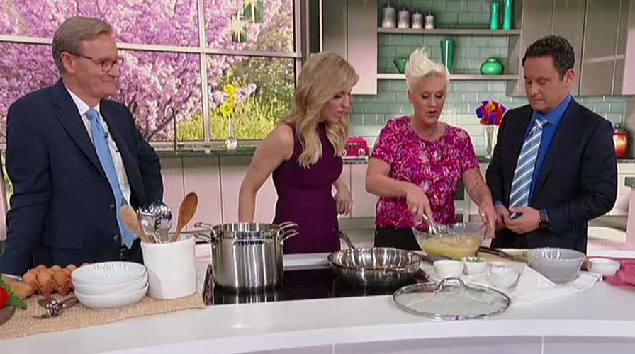 Cooking with 'Friends': Anne Burrell's pasta carbonara