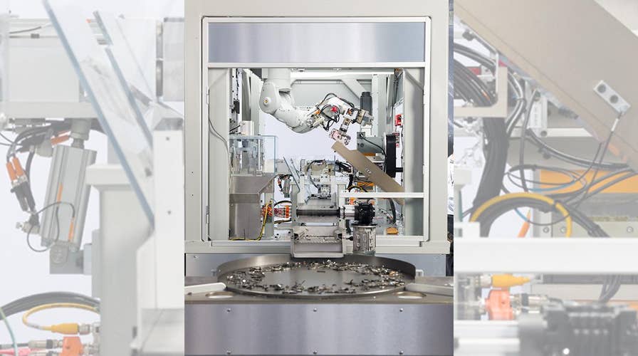 Meet Daisy: Apple鈥檚 200 iPhones per hour recycling robot