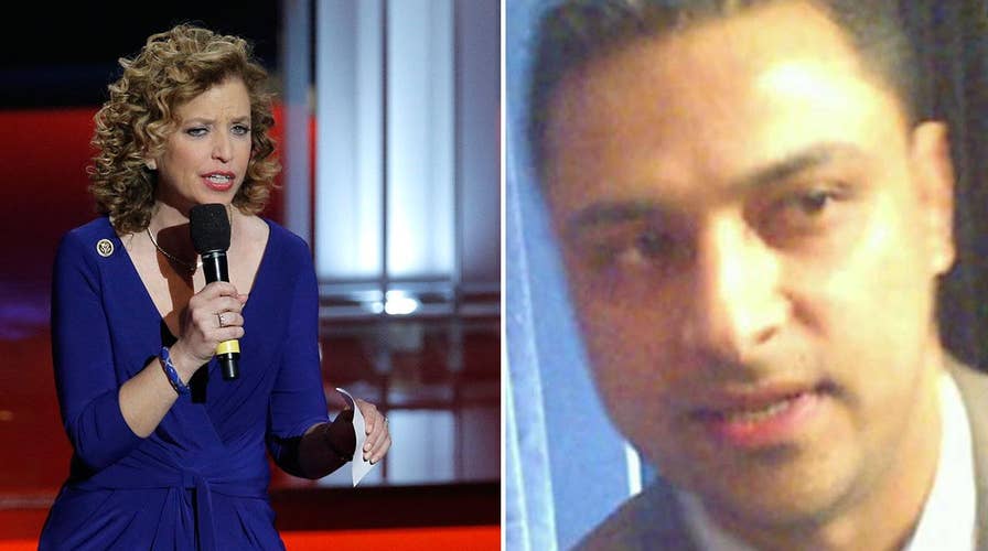 Documents Wasserman Schultz wanted hidden, come to light