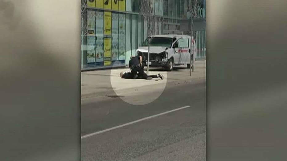 First Toronto van attack victim ID'd as woman who worked in investment management | Fox News