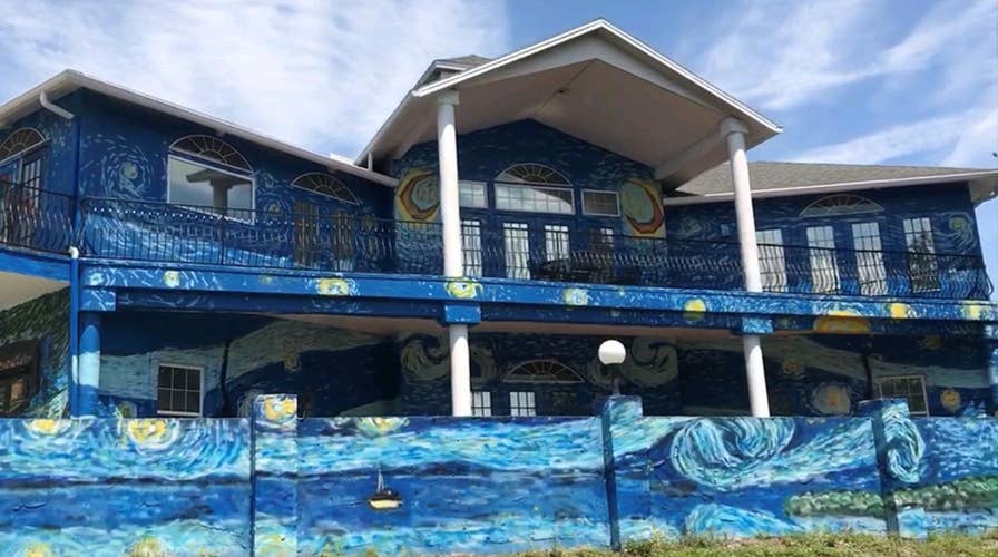 'Starry Night' homeowners fight city over First Amendment