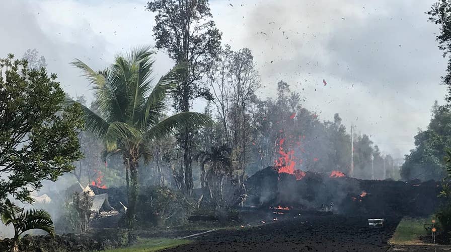 Earthquakes rock Hawaii as volcano erupts