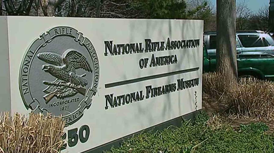 Fox & Trends: Carley Shimkus