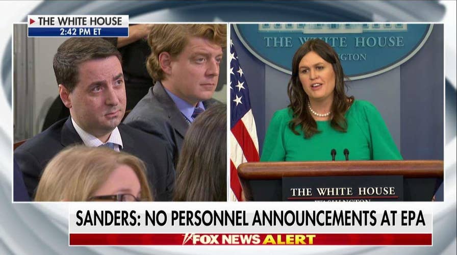 Sanders Dismisses Rumors That Melania Doesn't Live With President Trump