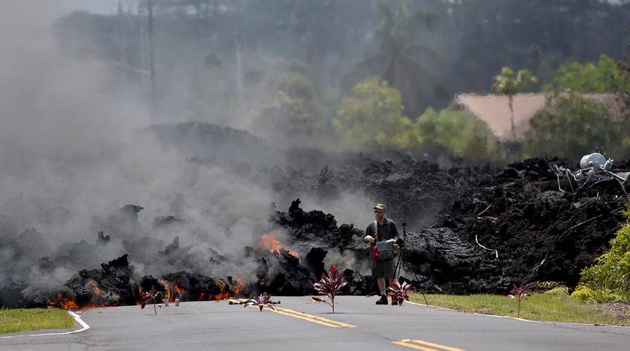 Homes destroyed as Hawaii's Kilauea volcano erupts