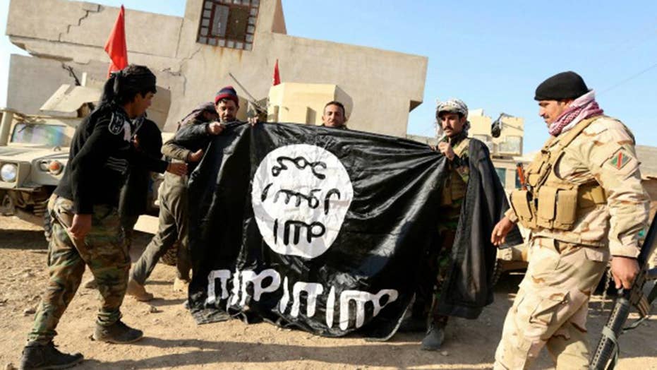 Iraq Captures Five Top Isis Suspects In Cross Border Raid Fox News Defense Department Praises Iraqi Military For Isis Arrests