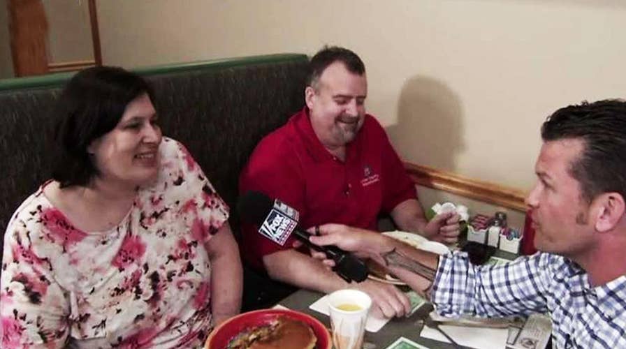 Breakfast with 'Friends': Pennsylvania heads to the polls