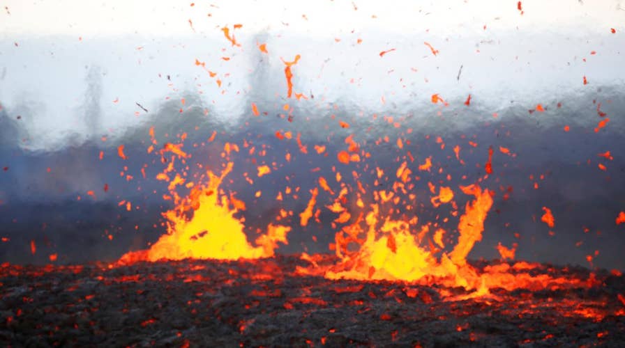 'Red air' alert issued for areas near Kilauea volcano