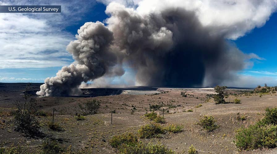 Fears grow of Kilauea eruption as plumes reach 12,000 feet