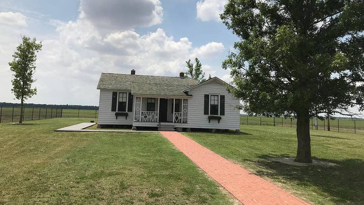 Johnny Cash's childhood home gets national spotlight