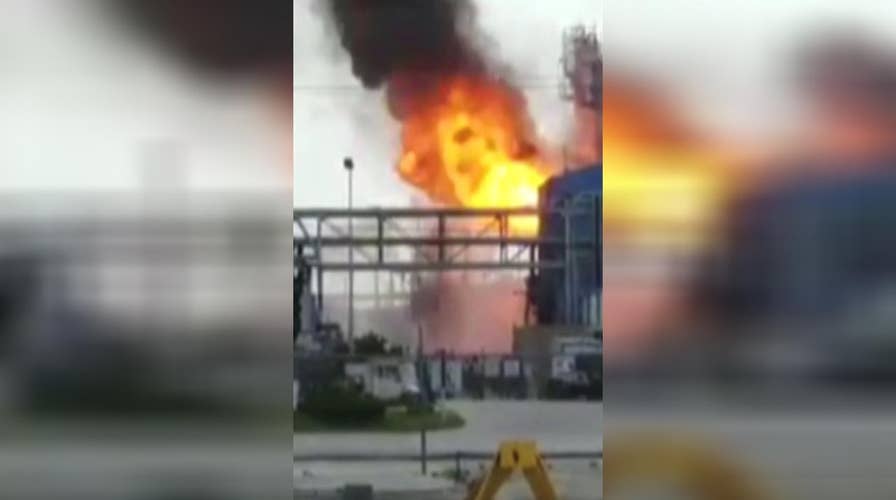 Raw video: Flash fire at industrial plant in Texas