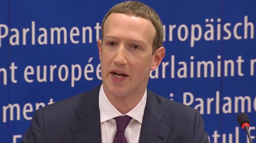 Mark Zuckerberg apologizes to EU leaders in Brussels