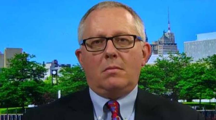 Former Trump aide alleges second informant approached him