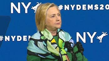 Clinton backs Cuomo, tries to rally embattled NY Dems at convention