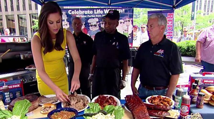 'Fox & Friends' hosts a barbeque bash on the plaza