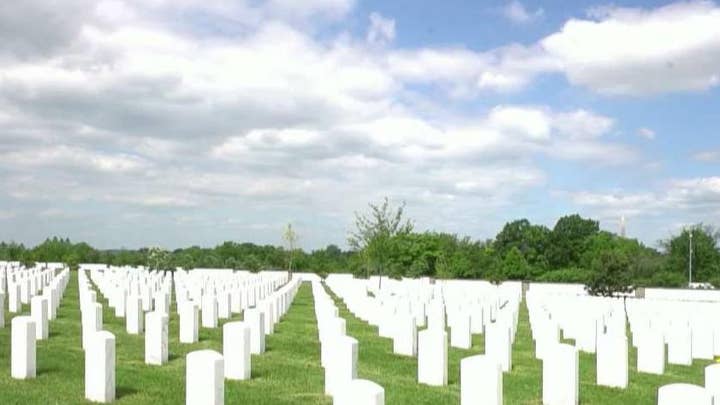 Army considers new regulations for Arlington Cemetery