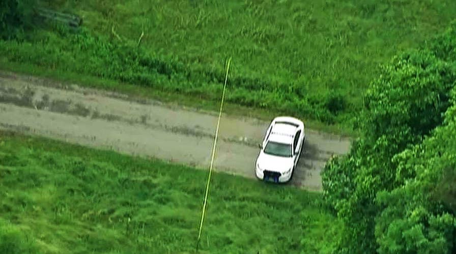 Manhunt underway after deputy is killed in Tennessee