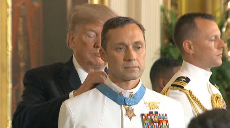 Retired Navy SEAL receives Medal of Honor