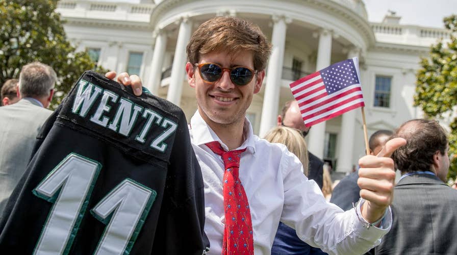 White House: Eagles pulled a 'political stunt'