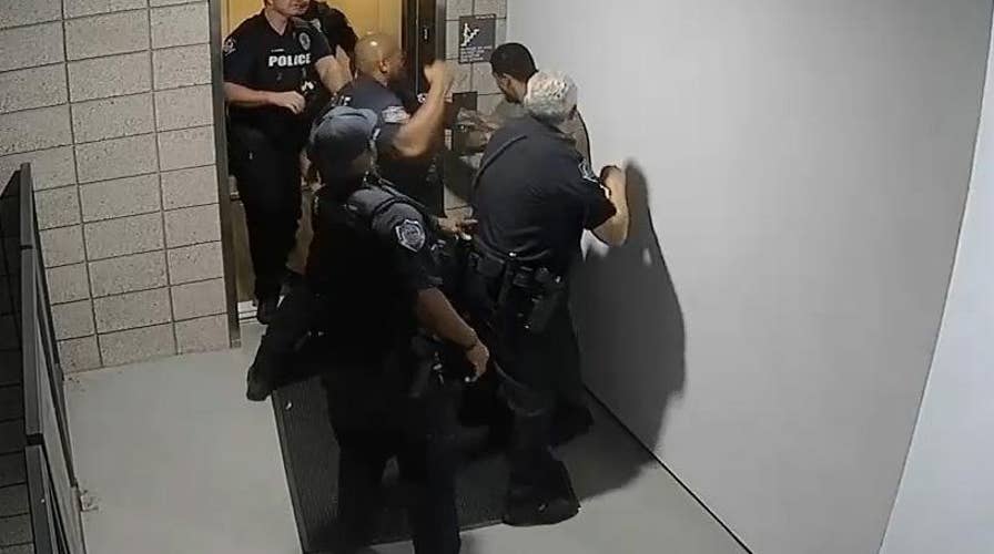 Shocking video: Arizona police officers pummel man