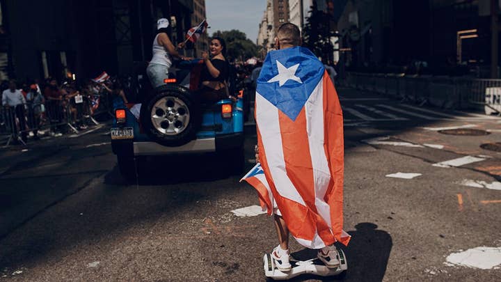 NYC Puerto Rican Day parade honors hurricane responders