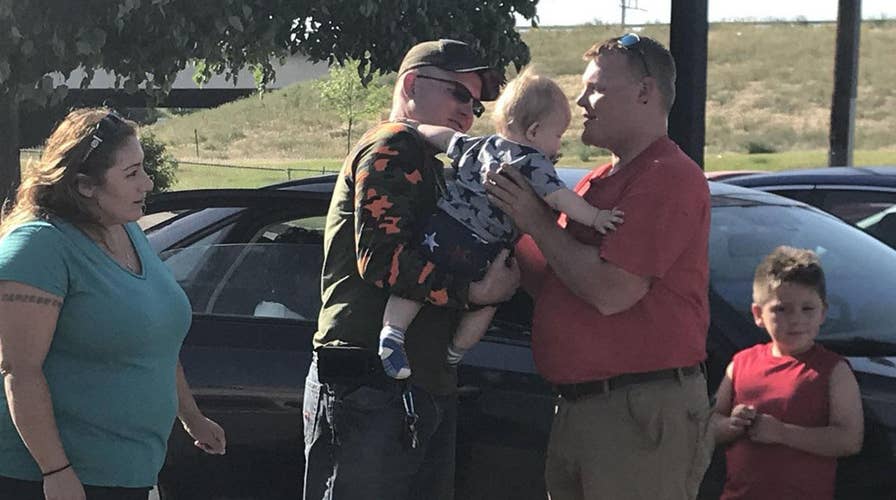 Good Samaritan performs CPR on unresponsive baby