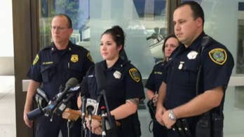 Police officer cheered for buying Texas man's stolen groceries, medication