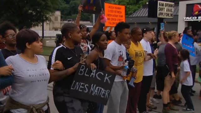 Demonstrators Protest Fatal Police Shooting Near Pittsburgh Latest News Videos Fox News 4332