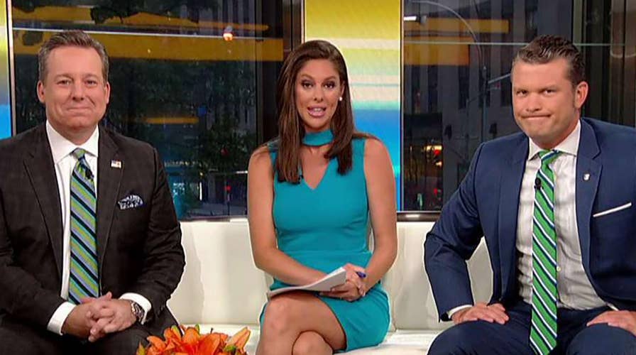 Restaurant owner says she would kick Sarah Sanders out again