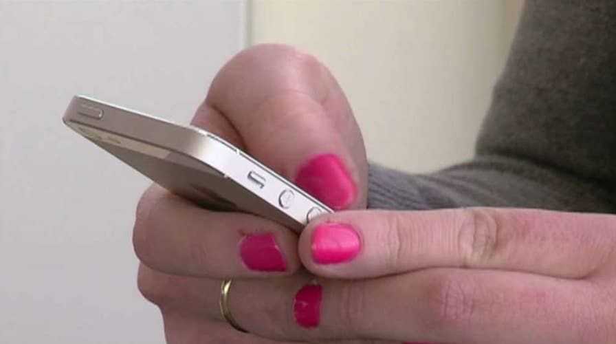 New book highlights relationship between teens, social media