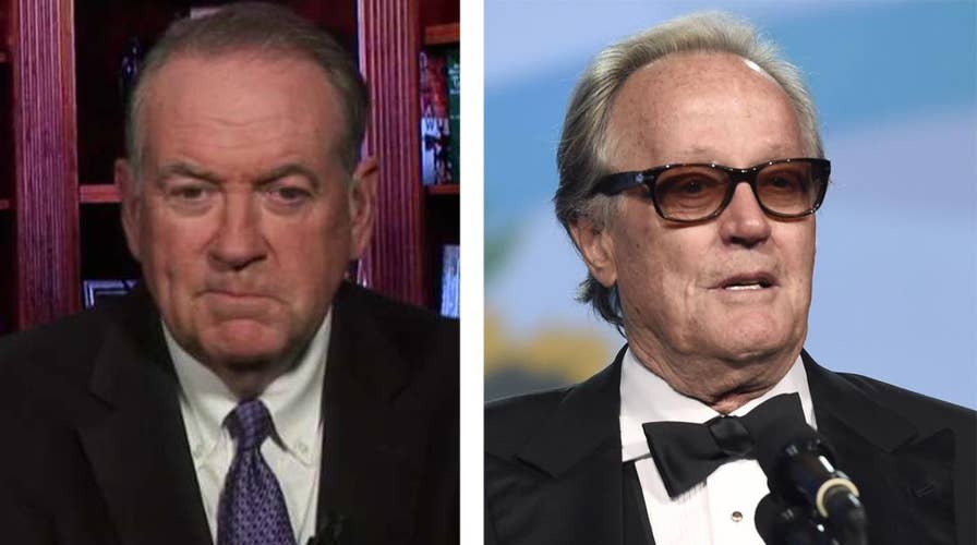 Mike Huckabee: Peter Fonda ought to be in jail